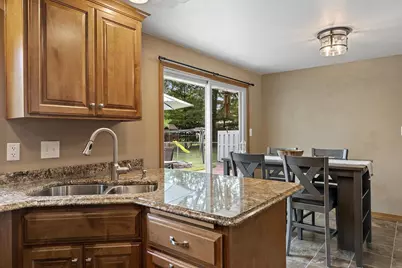2423 Hampton Avenue, Green Bay, WI 54311 - Photo 13
