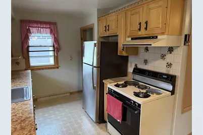 1909 Simpson Street, Oshkosh, WI 54902 - Photo 7