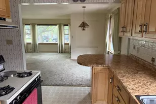 1909 Simpson St, Oshkosh, WI 54902 - Photo 5