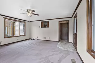 1139 Kellogg St, Green Bay, WI 54303 - Photo 7