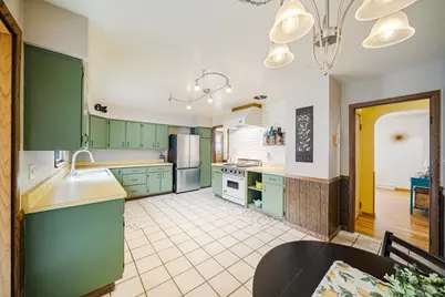 1303 Faust Avenue, Oshkosh, WI 54902 - Photo 11