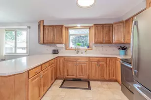 815 W Jennings St, New London, WI 54961 - Photo 9