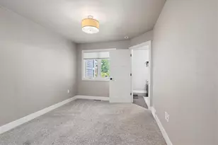 2617 Bay Harbor Cir, Green Bay, WI 54304 - Photo 11