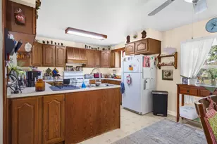 2105 17th St, Menominee, MI 49858 - Photo 7