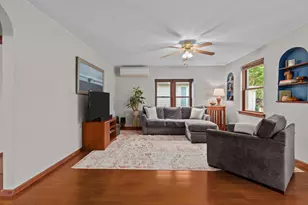 1624 Mt Vernon St, Oshkosh, WI 54901 - Photo 5