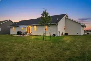 869 Joeanna Wy, Pulaski, WI 54162 - Photo 47