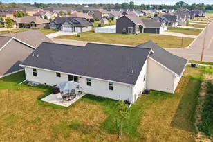869 Joeanna Wy, Pulaski, WI 54162 - Photo 23