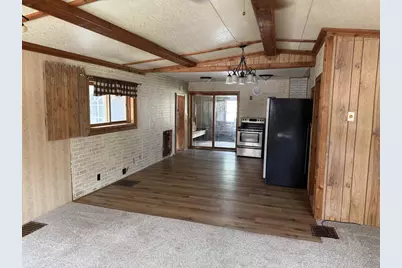 415 E Main Street, Mishicot, WI 54228 - Photo 9