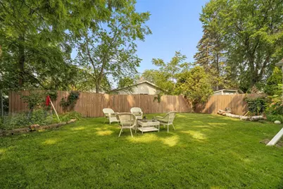 1215 Grand Street, Oshkosh, WI 54901 - Photo 23