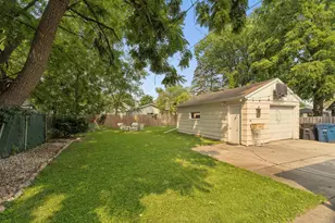 1215 Grand St, Oshkosh, WI 54901 - Photo 21