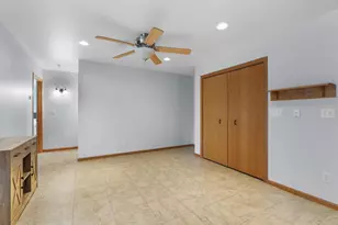 1325 S Westhaven Dr, Oshkosh, WI 54904 - Photo 19