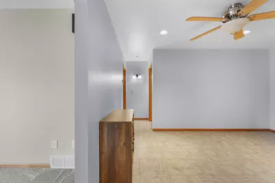 1325 S Westhaven Drive, Oshkosh, WI 54904 - Photo 25