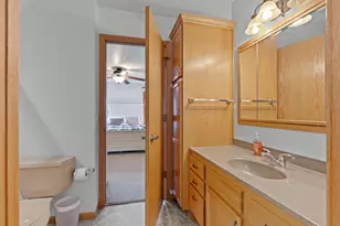 1325 S Westhaven Dr, Oshkosh, WI 54904 - Photo 51