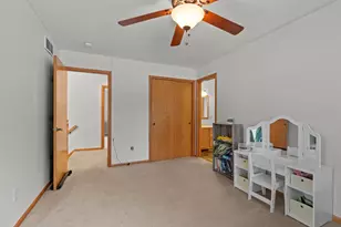 1325 S Westhaven Dr, Oshkosh, WI 54904 - Photo 41