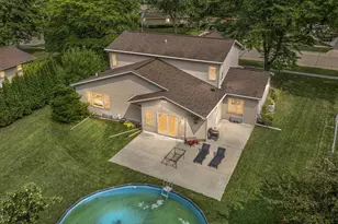 1325 S Westhaven Dr, Oshkosh, WI 54904 - Photo 73