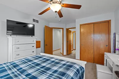 1325 S Westhaven Drive, Oshkosh, WI 54904 - Photo 49