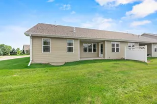 3292 Elk Ridge Dr, Oshkosh, WI 54904 - Photo 39