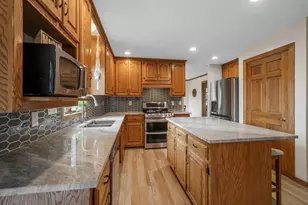 1236 Benjamin Ct, Green Bay, WI 54311 - Photo 17