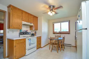 1666 Victoria Ct, Green Bay, WI 54302 - Photo 29