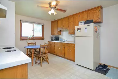 1666 Victoria Court, Green Bay, WI 54302 - Photo 31