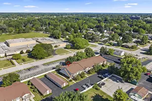 1043 Marvelle Ln, Green Bay, WI 54304 - Photo 37