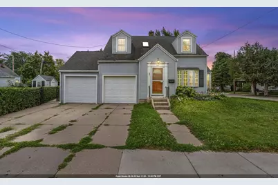 615 W Bent Avenue, Oshkosh, WI 54901 - Photo 1