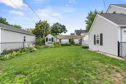 615 W Bent Avenue, Oshkosh, WI 54901 - Photo 33