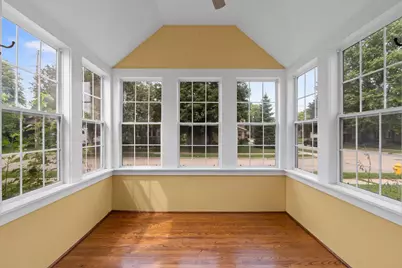 615 W Bent Avenue, Oshkosh, WI 54901 - Photo 13