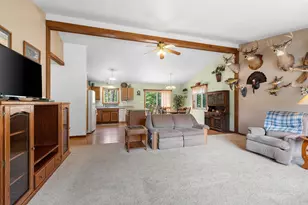 5808 Lade Beach Rd, Little Suamico, WI 54141 - Photo 7