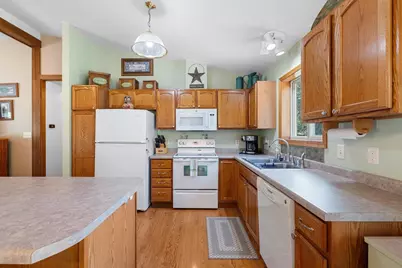 5808 Lade Beach Road, Little Suamico, WI 54141 - Photo 11