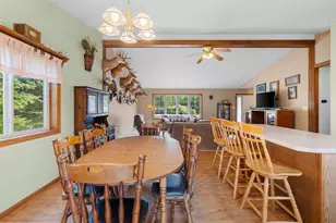 5808 Lade Beach Rd, Little Suamico, WI 54141 - Photo 15