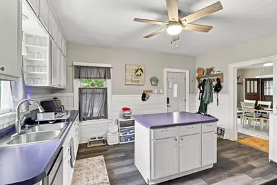 1102 W Lawrence Street, Appleton, WI 54914 - Photo 9