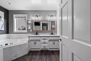 3182 Primrose Ln, Green Bay, WI 54313 - Photo 21