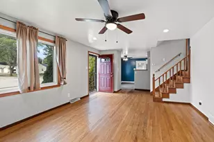 991 Suburban Dr, De Pere, WI 54115 - Photo 5