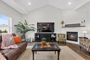 2971 S Weiler Rd, Kaukauna, WI 54130 - Photo 11