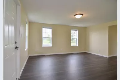 N2265 Lawn Road, Pulaski, WI 54162 - Photo 11