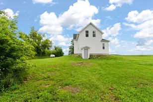 N2265 Lawn Rd, Pulaski, WI 54162 - Photo 7