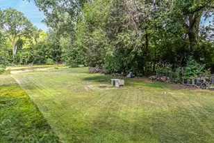 125 Mayer St, Neenah, WI 54956 - Photo 25