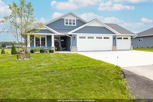 1712 Addie Pkwy, Oshkosh, WI 54904 - Photo 1