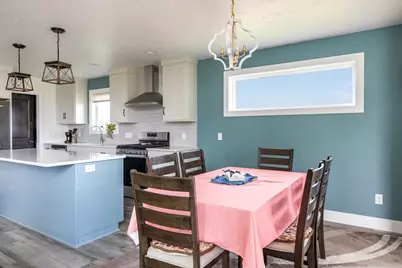 1712 Addie Parkway, Oshkosh, WI 54904 - Photo 9