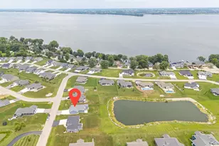 1712 Addie Pkwy, Oshkosh, WI 54904 - Photo 47