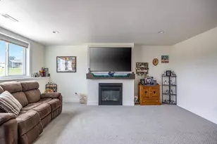 1712 Addie Pkwy, Oshkosh, WI 54904 - Photo 27