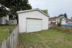 1516 Sherman St, Marinette, WI 54143 - Photo 31