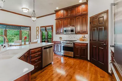 4130 Twilight Court, Oshkosh, WI 54904 - Photo 7