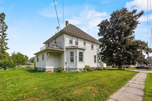 125 S Garden Ave, Gillett, WI 54124 - Photo 9