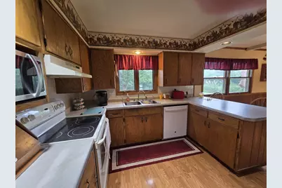 1503 Valley Road, Appleton, WI 54915 - Photo 9