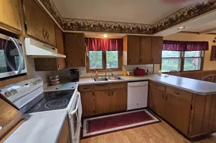 1503 Valley Rd, Appleton, WI 54915 - Photo 9