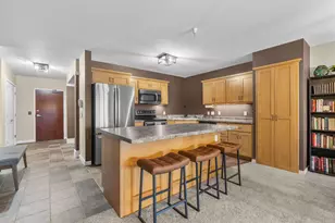 118 S Washington Street, Green Bay, WI 54301 - Photo 5