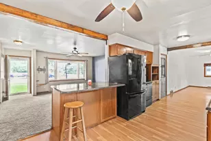 2899 W 9th Ave, Oshkosh, WI 54904 - Photo 3