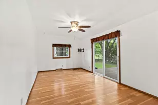 2899 W 9th Ave, Oshkosh, WI 54904 - Photo 5